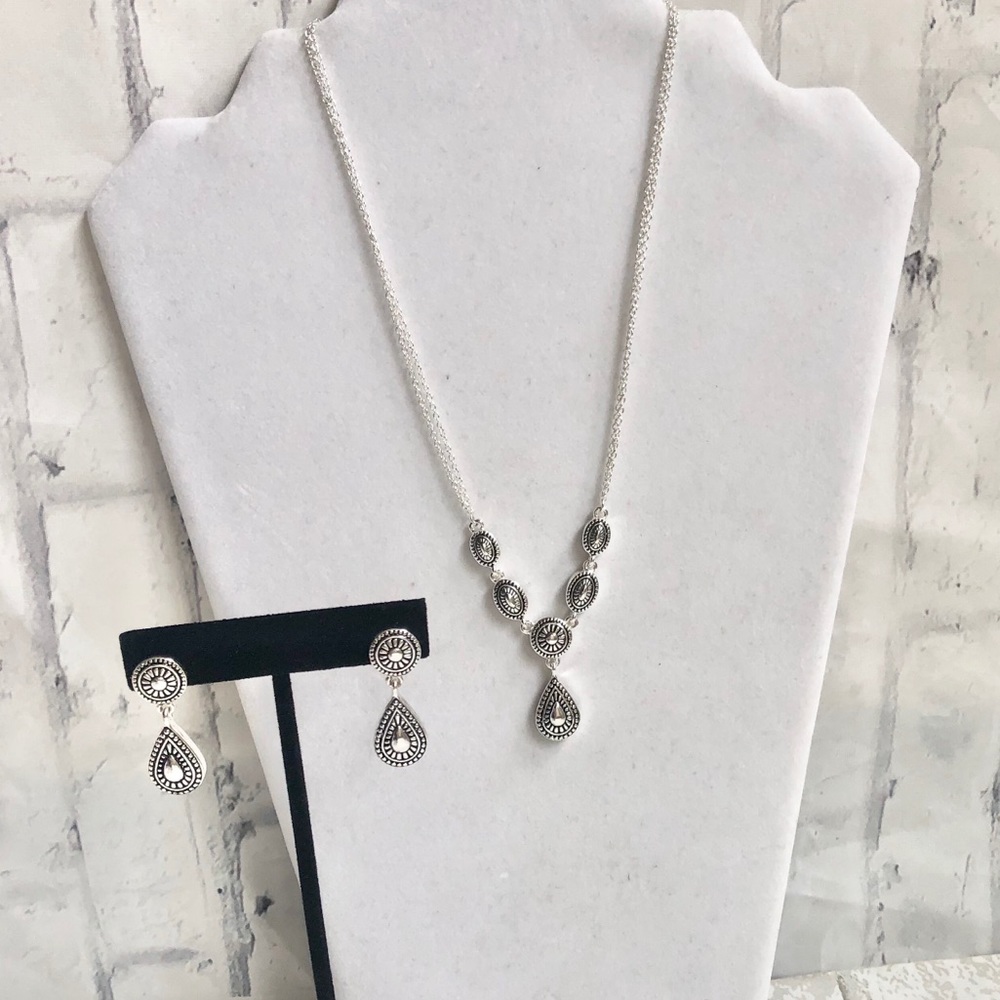 Vintage NAPIER Silver Southwestern Concho Necklace & Earring Set